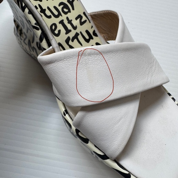 Stuart Weitzman Leather Graffiti Print Logo Sandals Wedges Size 8 - Picture 11 of 13